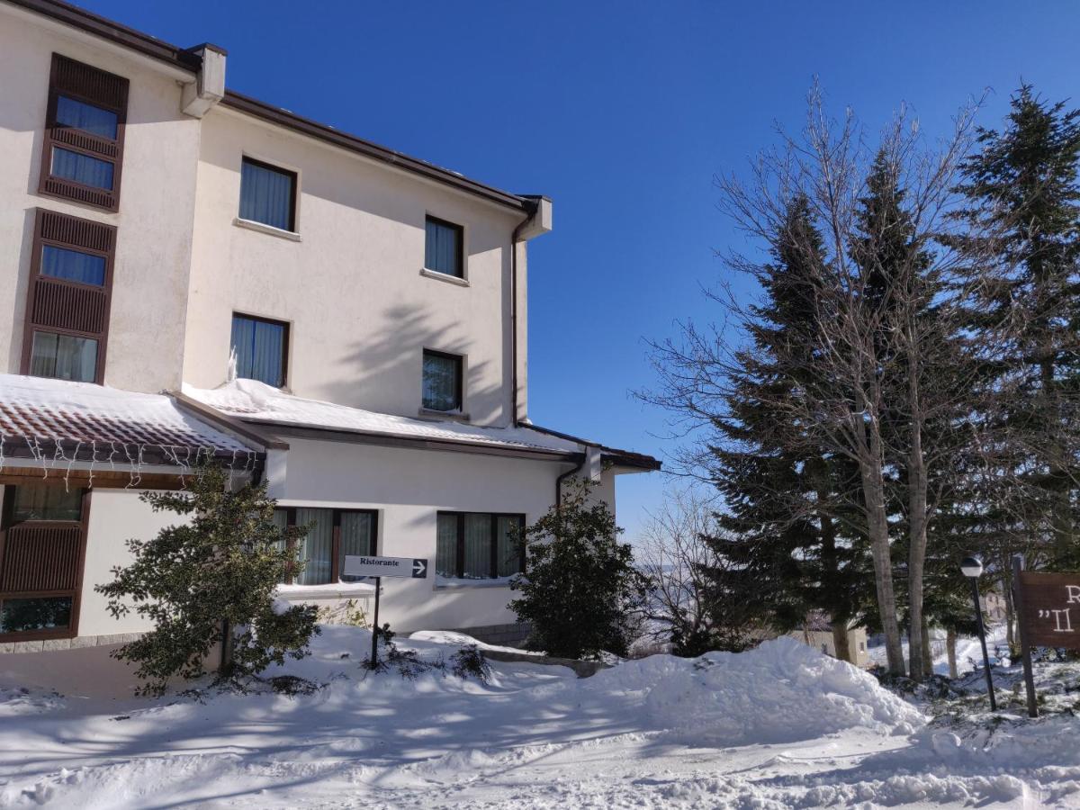 Hotel Капракота Екстериор снимка